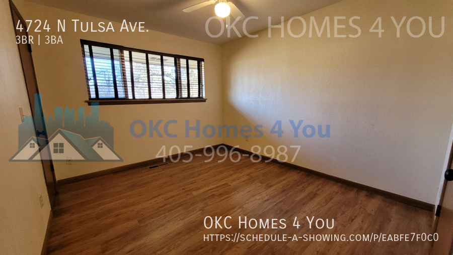 Large mid-century modern in Bush Hills 4th Addition - 3 bed, 3 bath! property image
