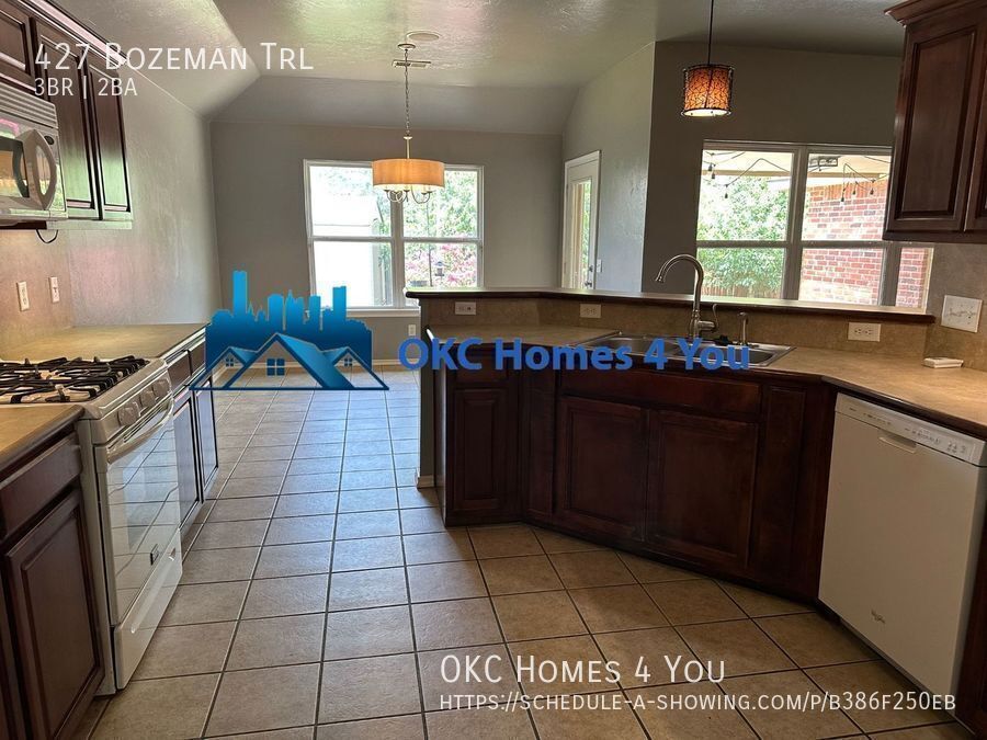 Beautiful Corner Lot in Thomas Trails - 3 bed, 2 bath property image