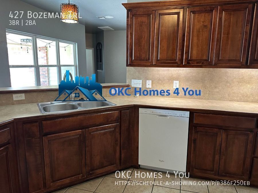 Beautiful Corner Lot in Thomas Trails - 3 bed, 2 bath property image