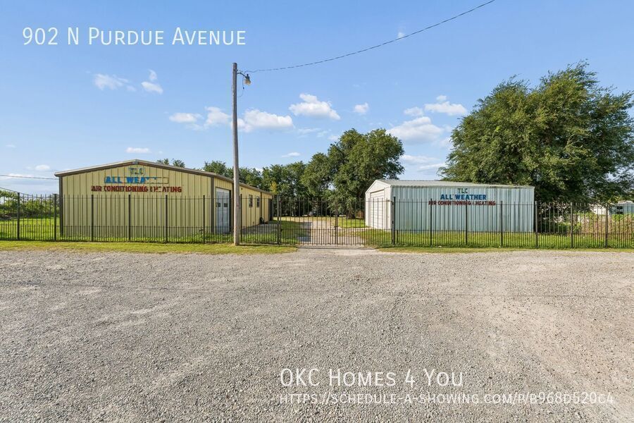 Gated Warehouse & Shop in NW OKC property image