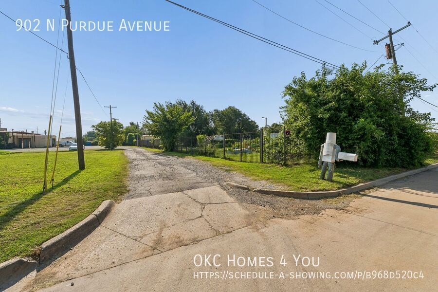 Gated Warehouse & Shop in NW OKC property image