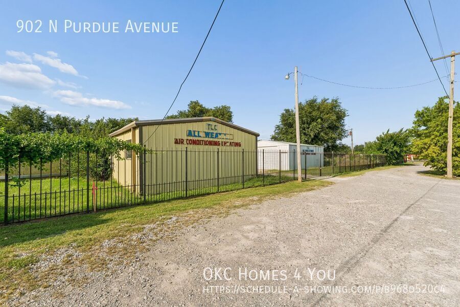 Gated Warehouse & Shop in NW OKC property image