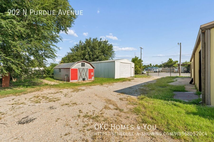 Gated Warehouse & Shop in NW OKC property image