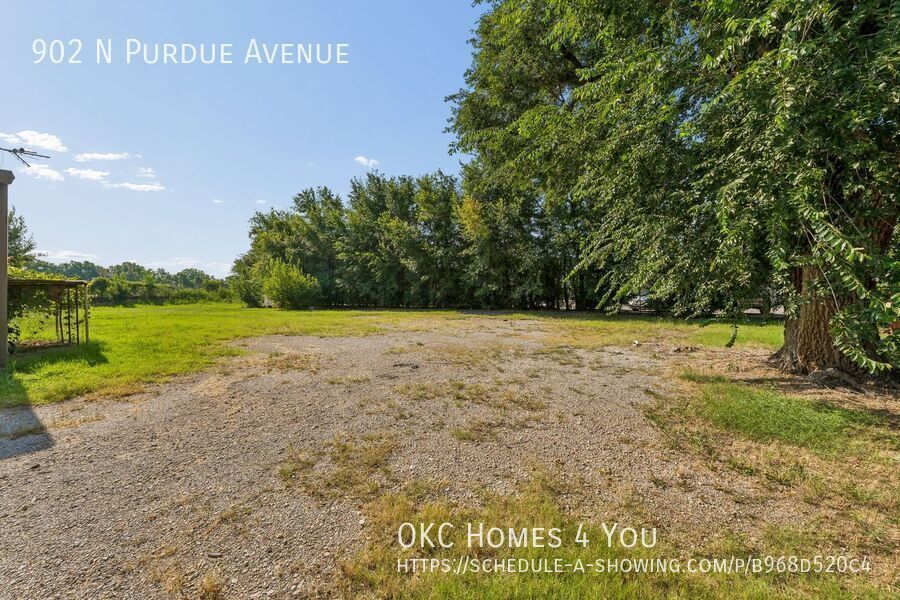 Gated Warehouse & Shop in NW OKC property image