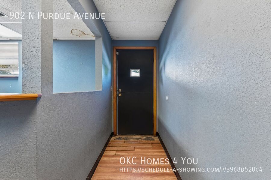 Gated Warehouse & Shop in NW OKC property image
