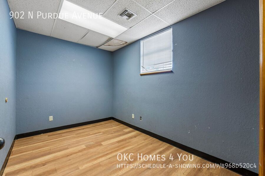 Gated Warehouse & Shop in NW OKC property image