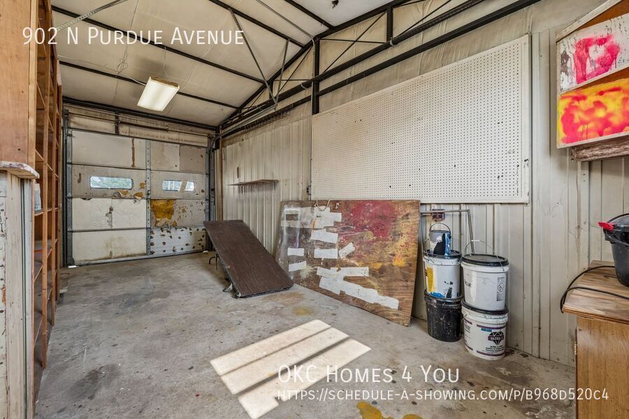 Gated Warehouse & Shop in NW OKC property image
