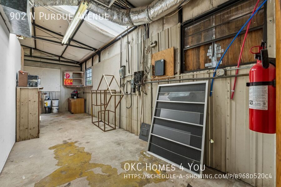 Gated Warehouse & Shop in NW OKC property image