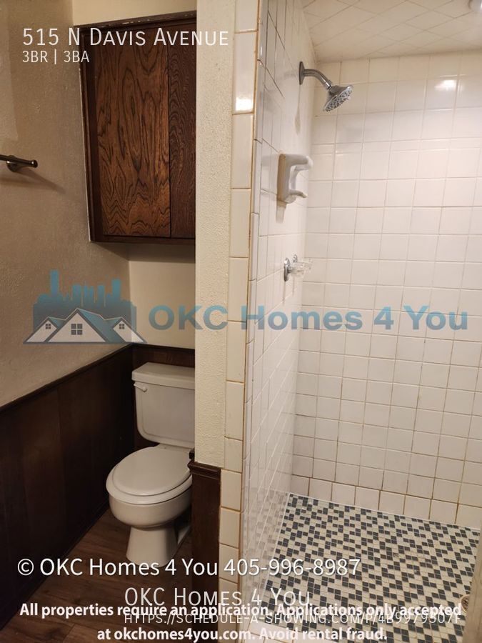 Large 3 bed, 2 1/2 bath duplex. property image